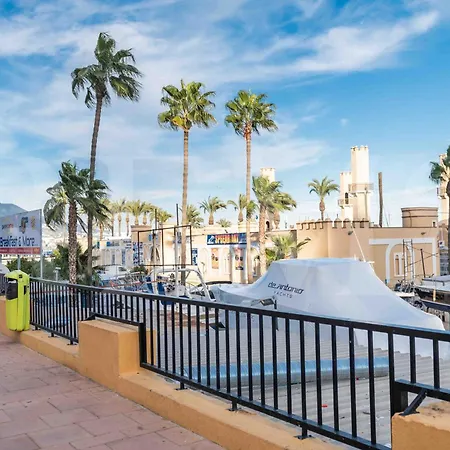 Coastside Gem With Terrace Rems Appartement Fuengirola