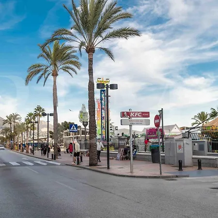 Coastside Gem With Terrace Rems Appartement