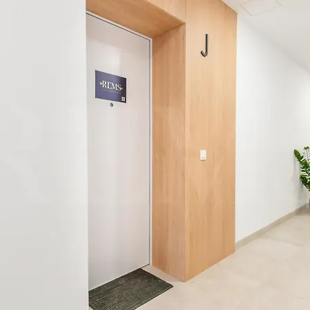 Coastside Gem With Terrace Rems