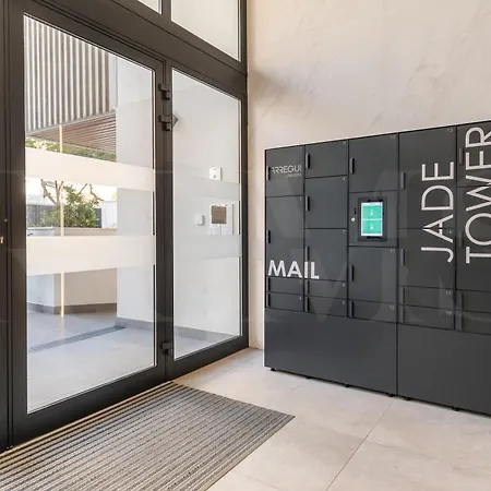 Coastside Gem With Terrace Rems Appartement