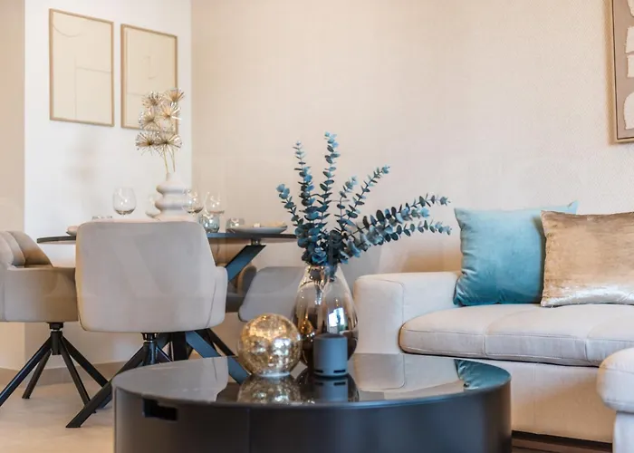 Daire Coastside Gem With Terrace Rems *