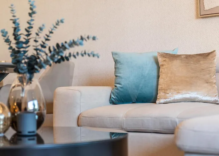 Coastside Gem With Terrace Rems Daire Fuengirola