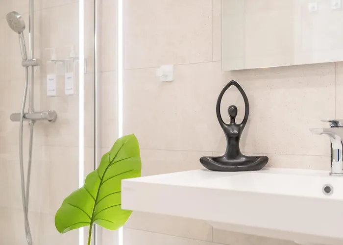 Coastside Gem With Terrace Rems