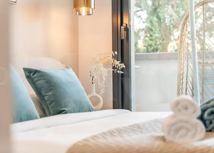 Coastside Gem With Terrace Rems Daire Fuengirola