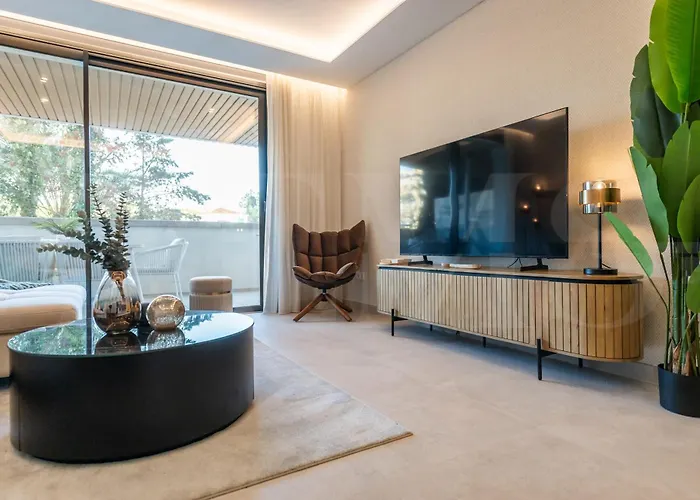 Apartment Coastside Gem With Terrace Rems *