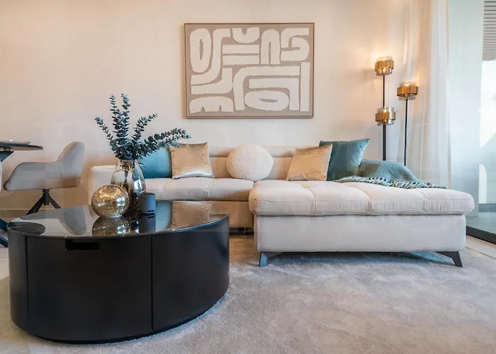 Coastside Gem With Terrace Rems Apartment *