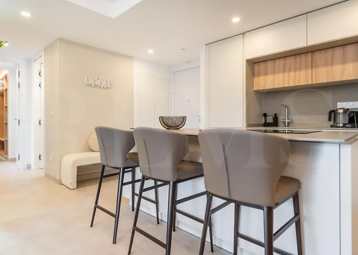 Daire Coastside Gem With Terrace Rems Fuengirola